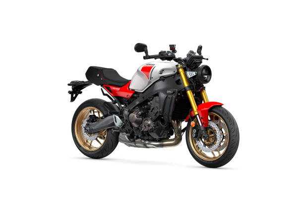XSR900 2025